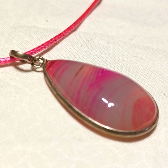Pink botswana lace agate pendant necklace handmade silver stripe swirl gemstone - Picture 2 of 5